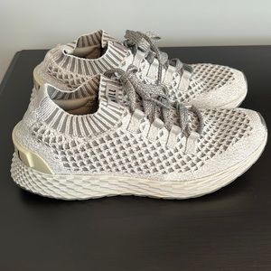 NOBULL Runners size W9 M7.5